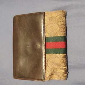 Authentic Signature Monogram Gucci Compact Bifold Leather Wallet